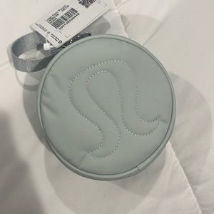Lululemon logo coin pouch